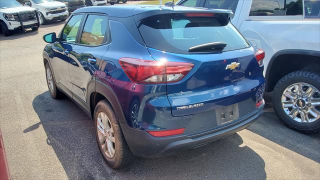 Photo of 2021 Pacific Blue Metallic Chevrolet Trailblazer