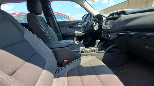 Photo of 2021 Pacific Blue Metallic Chevrolet Trailblazer