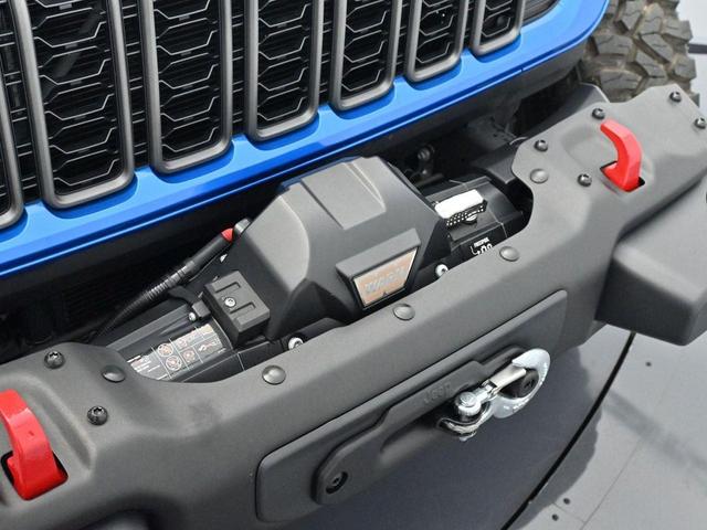 Photo of 2024 Hydro Blue Pearlcoat Jeep Wrangler