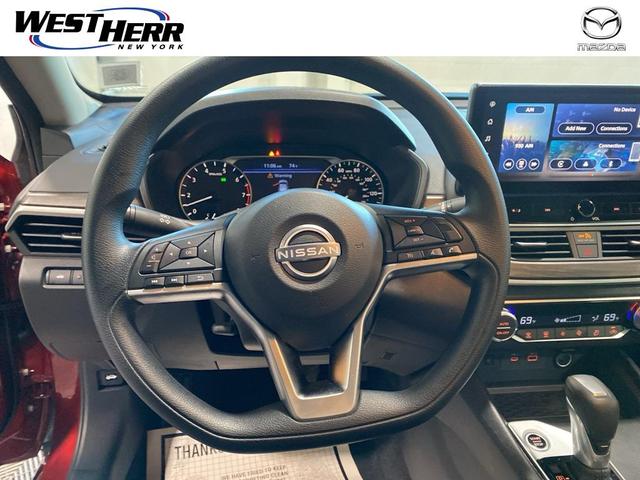 Photo of 2025 Scarlet Ember Nissan Altima