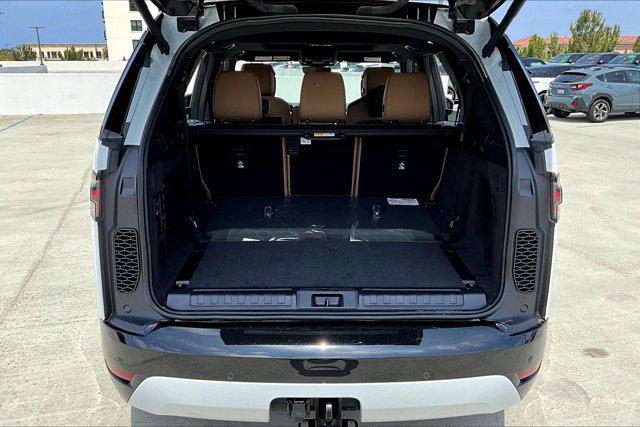 Photo of 2025 Fuji Land Rover Discovery