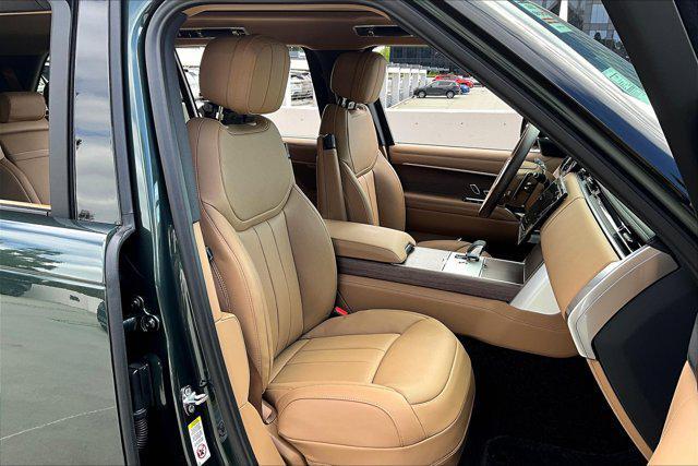 Photo of 2025  Land Rover Range Rover