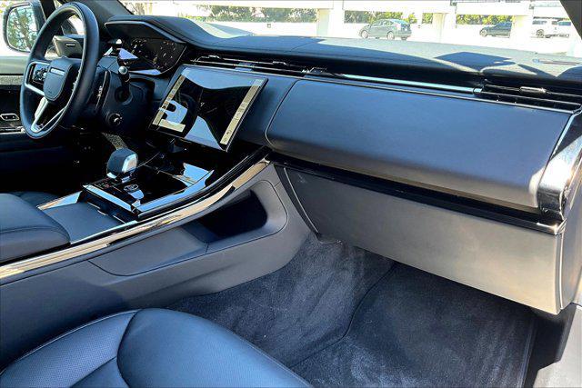 Photo of 2024 Varesine Blue Metallic Land Rover Range Rover Sport