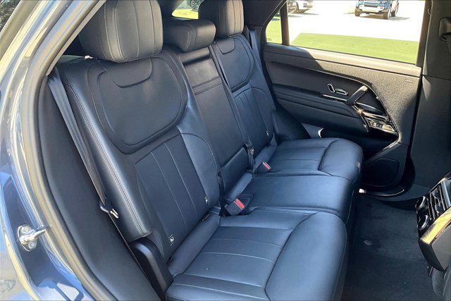 Photo of 2024 Varesine Blue Metallic Land Rover Range Rover Sport