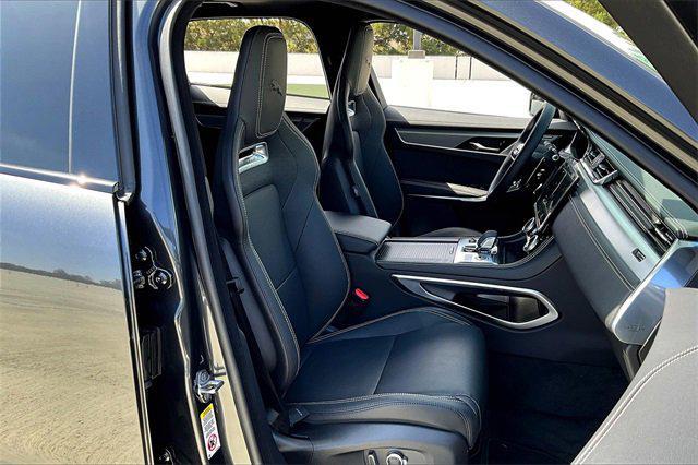 Photo of 2026 Carpathian Jaguar F-PACE