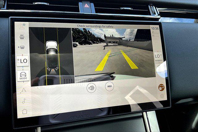 Photo of 2025 White Land Rover Range Rover Velar