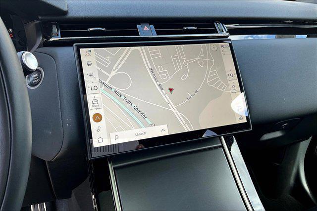Photo of 2025 White Land Rover Range Rover Velar