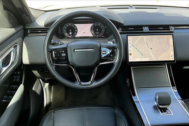 Photo of 2025 White Land Rover Range Rover Velar