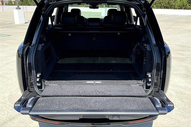 Photo of 2025 Santorini Land Rover Range Rover