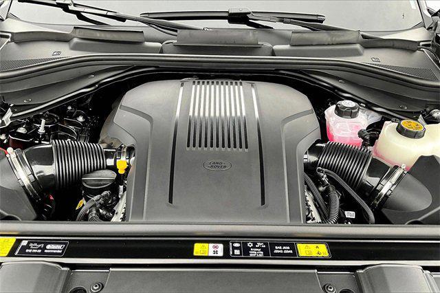 Photo of 2025 Santorini Land Rover Range Rover