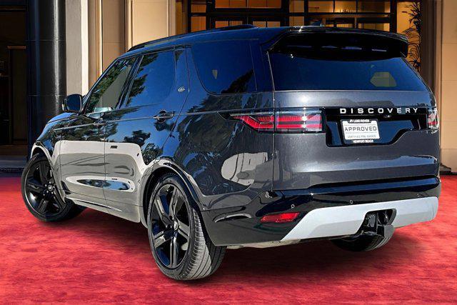 Photo of 2024 Carpathian Grey Premium Metallic Land Rover Discovery