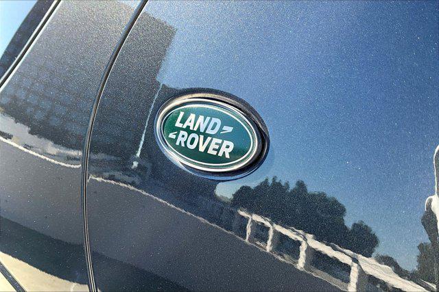 Photo of 2024 Carpathian Grey Premium Metallic Land Rover Discovery