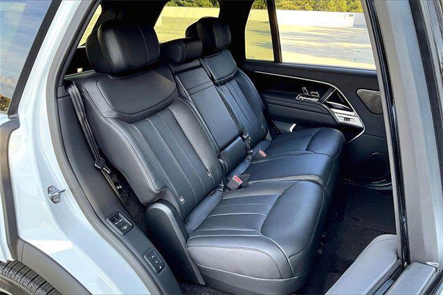 Photo of 2025 Fuji White Land Rover Range Rover