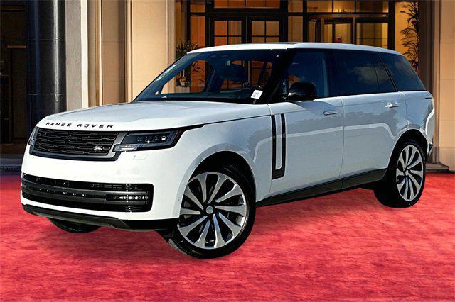 Photo of 2025 Fuji White Land Rover Range Rover