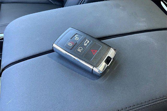 Photo of 2025 Carpathian Grey Premium Metallic Land Rover Range Rover Velar