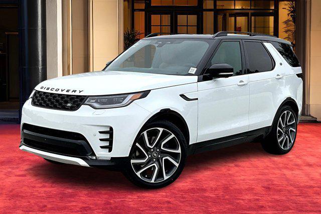 Photo of 2025 Fuji White Land Rover Discovery