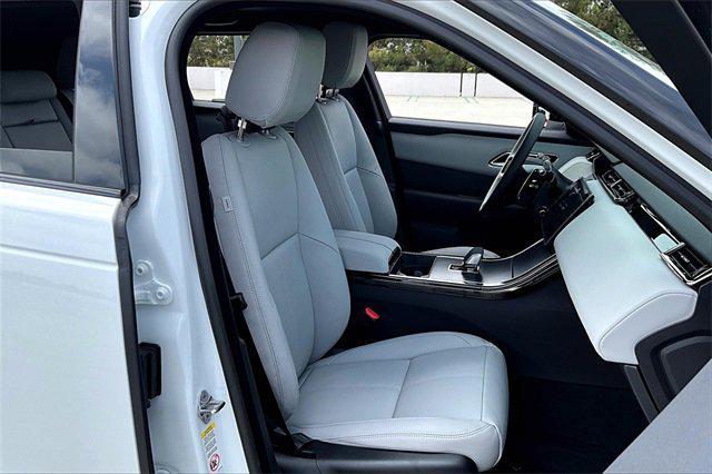 Photo of 2026 Fuji White Land Rover Range Rover Velar