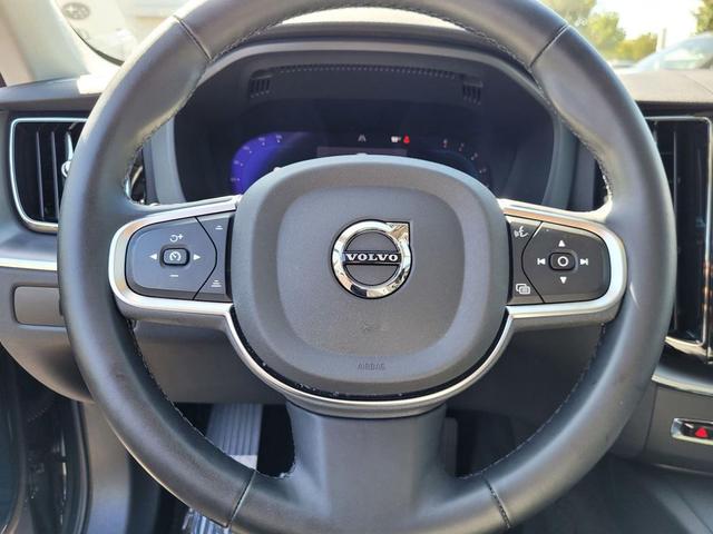 Photo of 2025 Denim Blue Metallic Volvo XC60