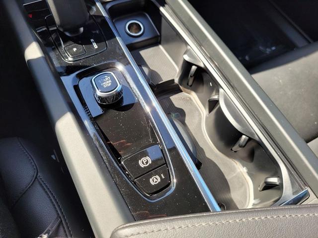 Photo of 2025 Denim Blue Metallic Volvo XC60