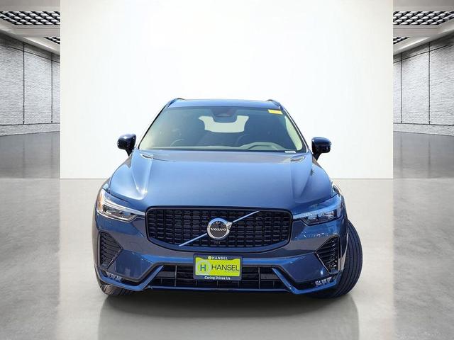 Photo of 2025 Denim Blue Metallic Volvo XC60