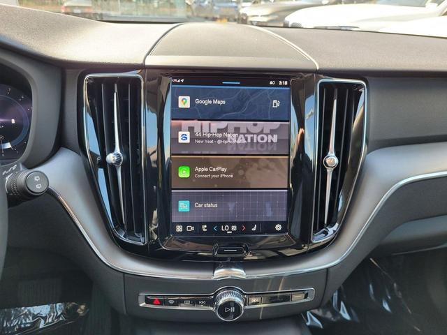 Photo of 2025 Denim Blue Metallic Volvo XC60