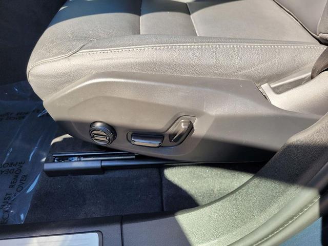 Photo of 2025 Denim Blue Metallic Volvo XC60