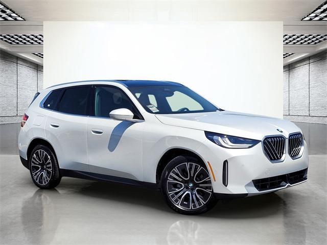 Photo of 2025 Mineral White Metallic BMW X3