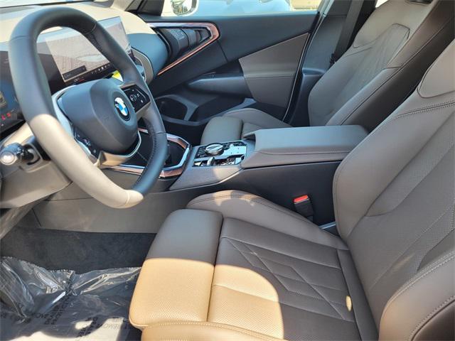 Photo of 2025 Mineral White Metallic BMW X3