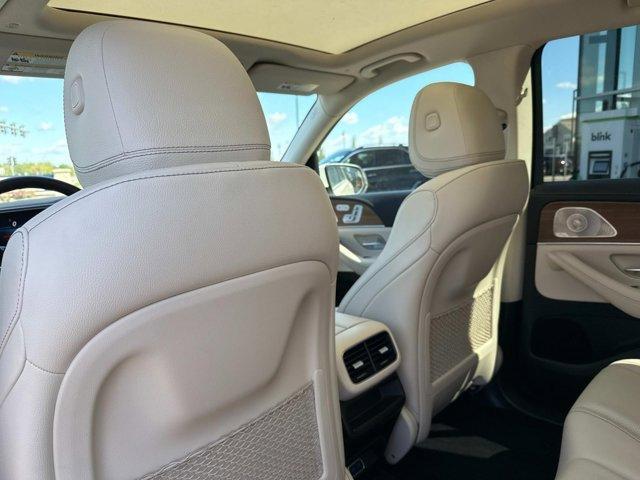 Photo of 2024 MANUFAKTUR Diamond White Metallic Mercedes-Benz GLE 350