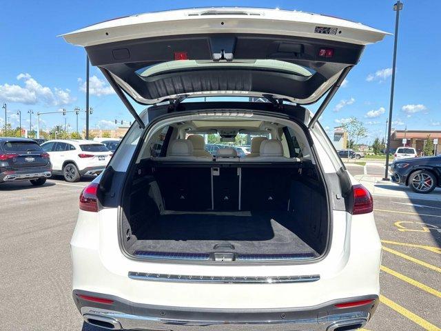 Photo of 2024 MANUFAKTUR Diamond White Metallic Mercedes-Benz GLE 350