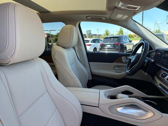 Photo of 2024 MANUFAKTUR Diamond White Metallic Mercedes-Benz GLE 350