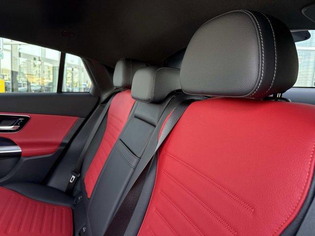 Photo of 2026 Polar White Mercedes-Benz GLC 300