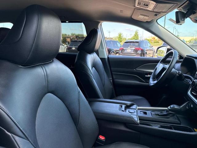 Photo of 2024 Blue Toyota Grand Highlander Hybrid