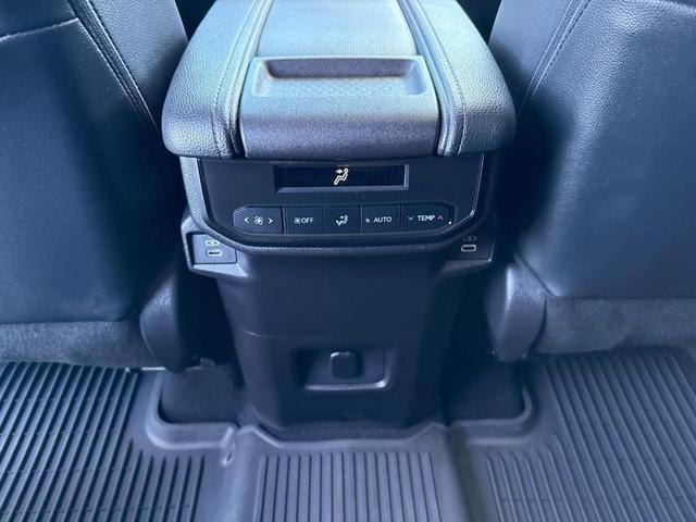 Photo of 2024 Blue Toyota Grand Highlander Hybrid