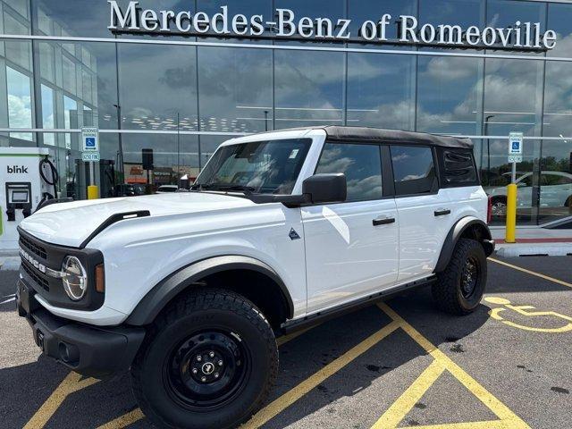 Photo of 2023 Oxford White Ford Bronco