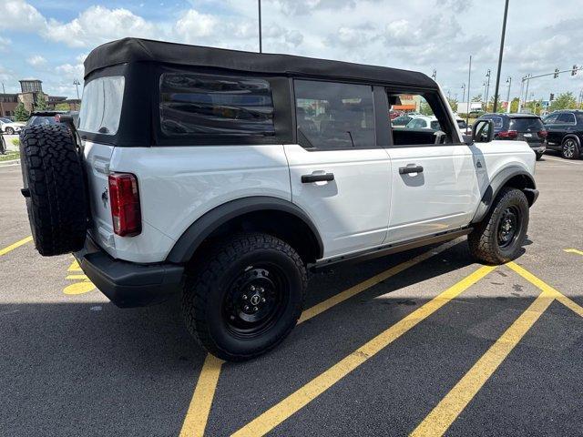 Photo of 2023 Oxford White Ford Bronco