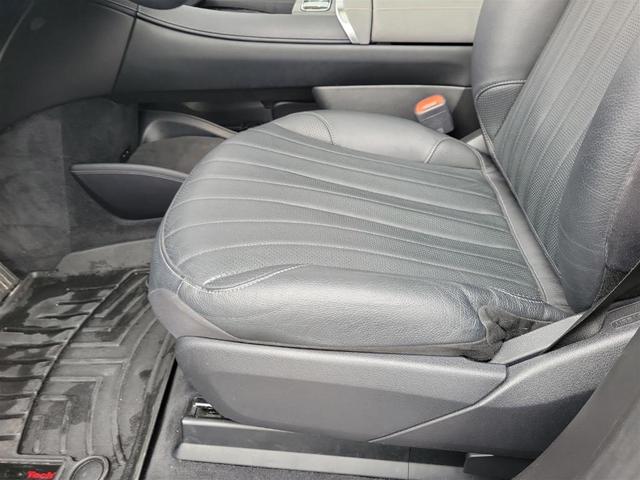Photo of 2023 Gray Mercedes-Benz EQS 580