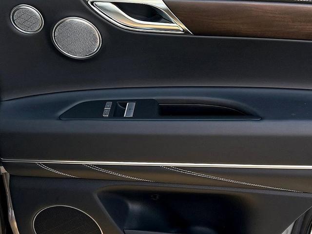 Photo of 2024 Silver Genesis GV80