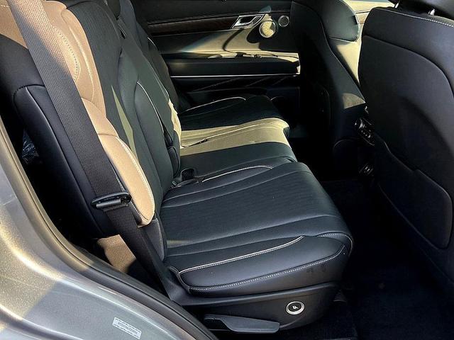 Photo of 2024 Silver Genesis GV80