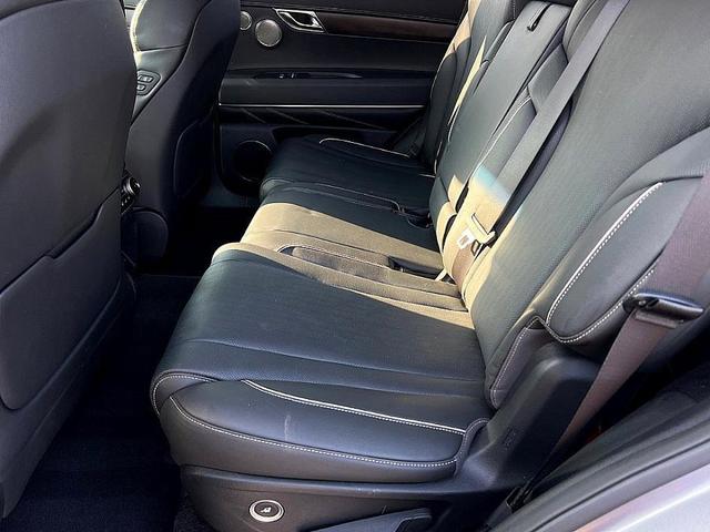 Photo of 2024 Silver Genesis GV80