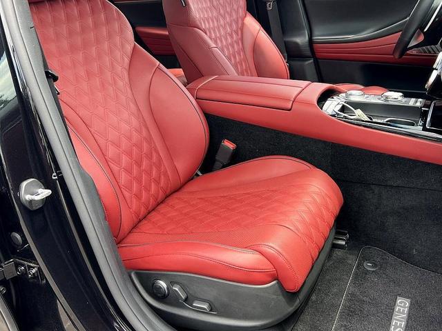 Photo of 2024 Black Genesis G80