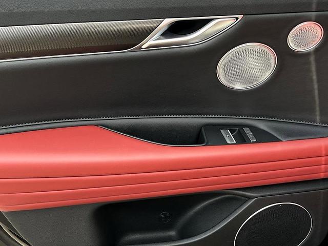 Photo of 2024 Black Genesis G80