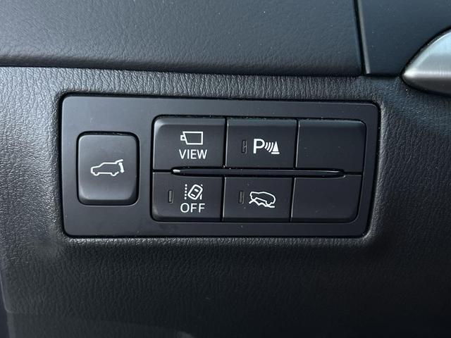 Photo of 2022 Snowflake White Pearl Mazda CX-9