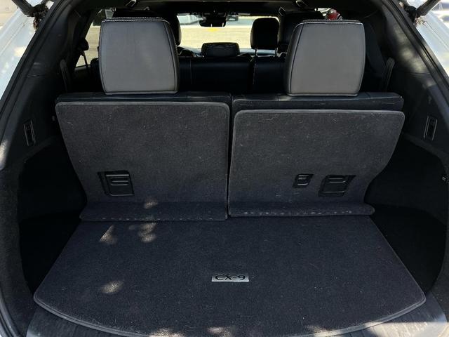 Photo of 2022 Snowflake White Pearl Mazda CX-9