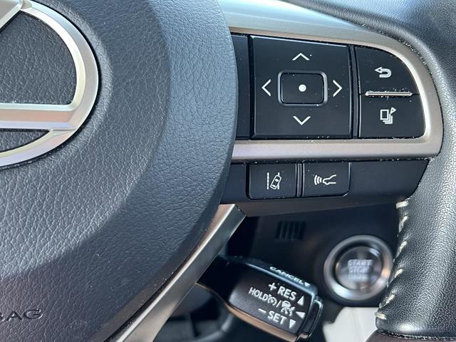 Photo of 2020 Silver Lexus RX 350