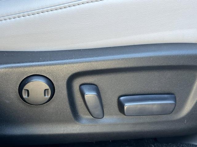 Photo of 2020 Silver Lexus RX 350