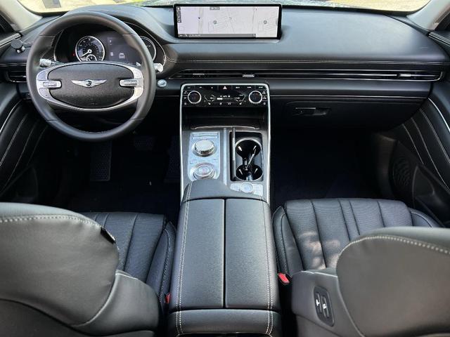 Photo of 2024 Silver Genesis GV80