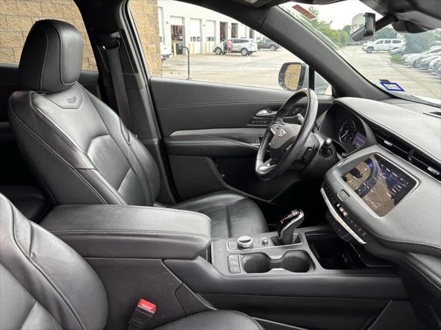 Photo of 2023 Argent Silver Metallic Cadillac XT4