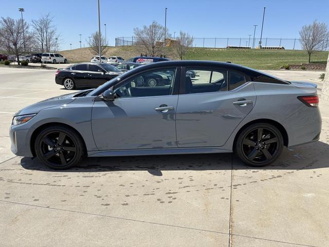 Photo of 2024 Atlantic Gray Metallic/Super Black Nissan Sentra