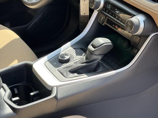 Photo of 2025 Ice Cap Toyota RAV4 Hybrid